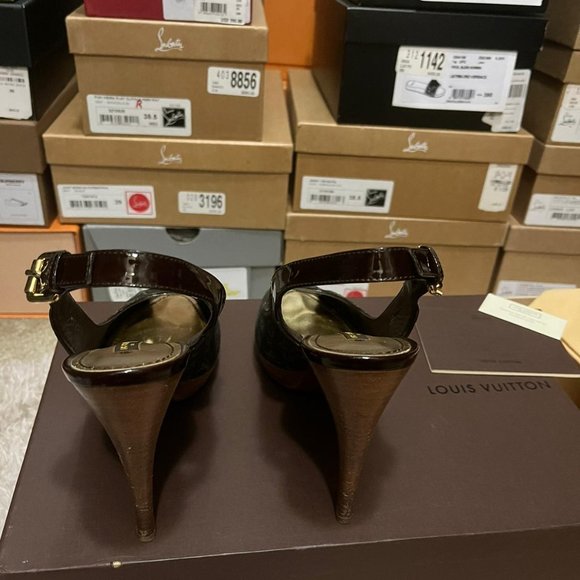 Louis Vuitton Monogram Heel - Picture 5 of 8